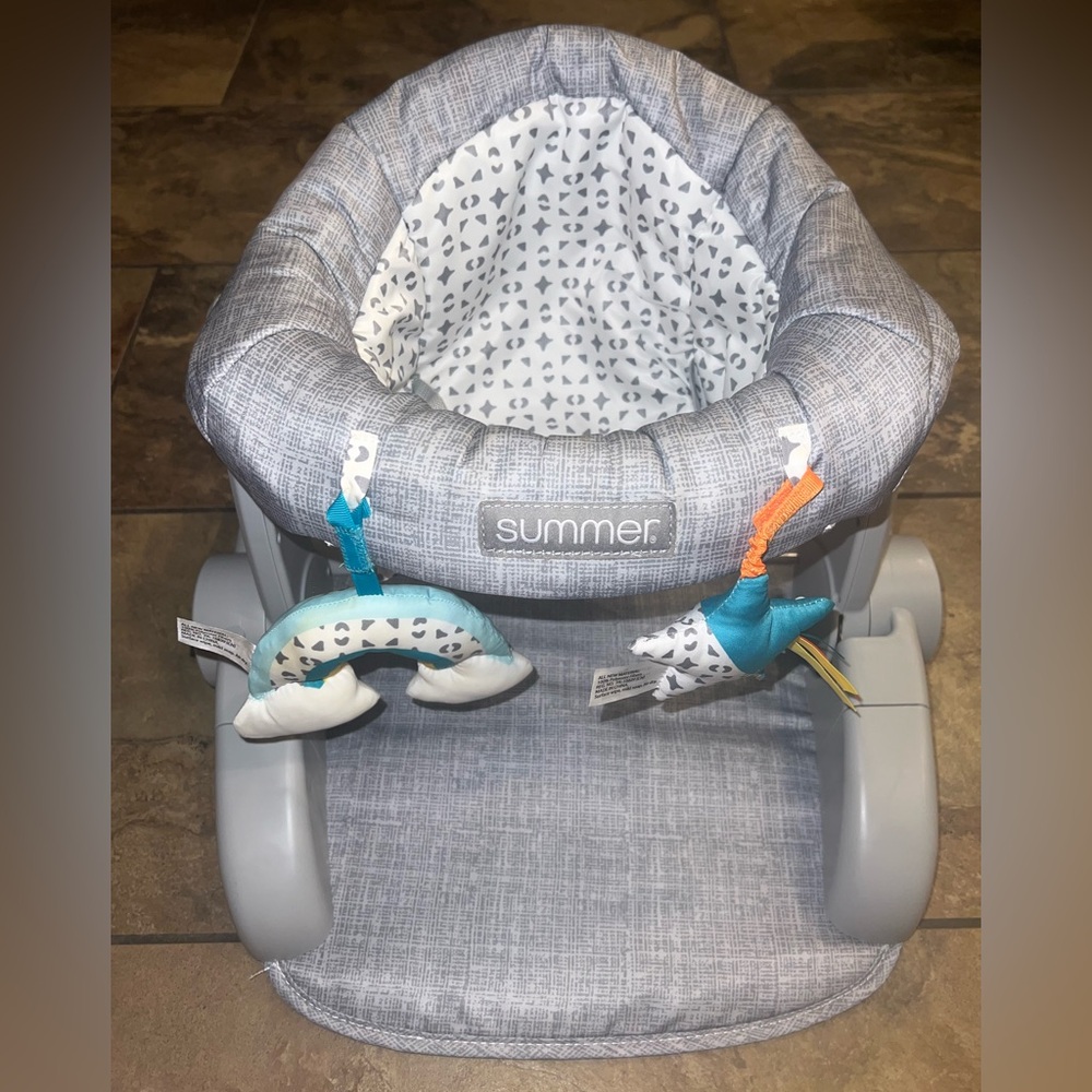 Summer sit me up chair